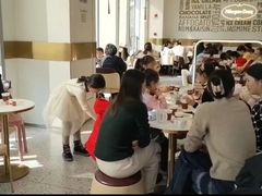 -哈根达斯(上海金山店)