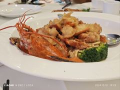 -万龙洲海鲜(大兴绿地缤纷城店)