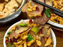 -湘缘道客•湘缘饭店·25年湘菜馆(古墩路店)