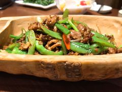 -老滇山寨•云南特色菜•地方菜•民族风情歌舞表演(金碧店)