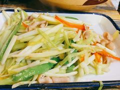 韭肉穿肠过-二孃鸡爪爪(东郊记忆店)