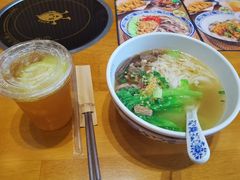 -甘掌门·化州驰名牛杂粉(越秀店)