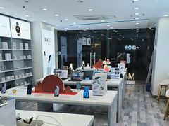 -荣耀授权专卖店(黄浦浙江中路店)