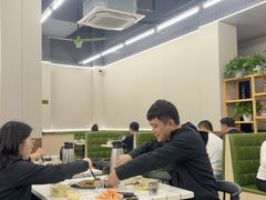 -周良天山牛杂城(天山路总店)