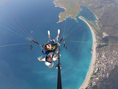 -费特希耶滑翔伞