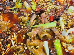 -烧哥美蛙肥肠鱼火锅·十五年社区店