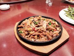 -吴记酱骨炖菜馆(康安路店)