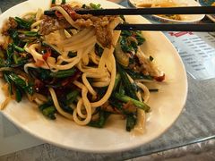 -汗腾格里·风味餐厅(新疆驻京办店)