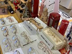 -肆兮眼镜·蔡司·徕卡战略合作店(大坪店)