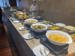 自助取餐区-昆明华邑酒店-鲜艳全日餐厅