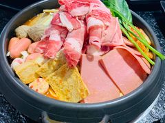 -烤路里·韩国品质自助烤肉(石路天虹4号店)