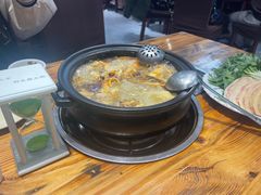 -菌之家·专业纯野生菌火锅·特色炒菌