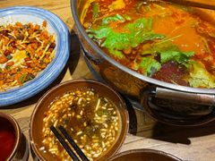-黔诚多彩火锅(甲秀楼店)