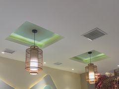-小桃红·东北菜·春饼烤鸭(南阳湖街店)
