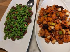 -渝信川菜 · 川味家常菜(财富购物中心店)
