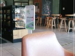 -星巴克臻选(莘庄仲盛店)