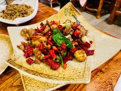 -滇香肴·云南菜蒸汽石锅鱼(云南北路店)