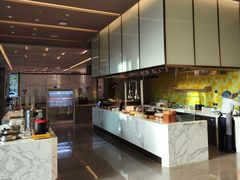 -深圳光明希尔顿花园酒店