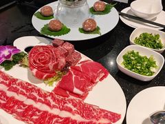 皇家牛四喜-捞王猪肚鸡火锅(财富中心店)