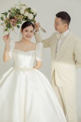 -雪中彩影婚纱摄影·微光艺术中心