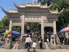 -灵岩山风景区
