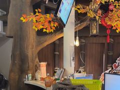 -暴风岛沉浸式体验馆(百联世纪店)