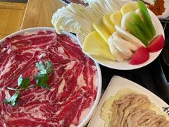 -香佰里鲜货火锅(井研店)