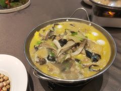 -香山湖家家宴(中山陵店)
