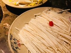 -小龙坎火锅(湖滨银泰in77店)