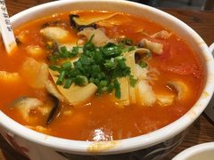 -渝是乎川渝小炒(新世界百货望京店)