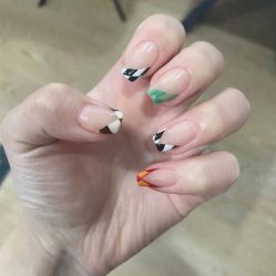 -悦指间美甲美睫