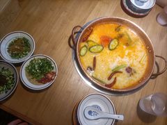 -洱火云南酸菜牛肉火锅(石景山当代商城店)