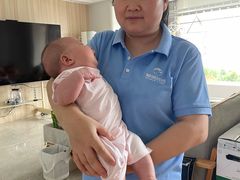 -鲸鱼妈妈月嫂/育婴师定制