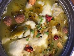 -周鱼小馆石锅酸菜鱼(活力汇店)