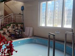 -兴芮温泉度假区