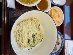 -百年老字号·观振兴蟹黄面·三虾面·苏式面(观前街富仁坊巷店)