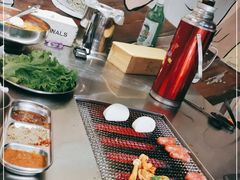 -马路牙子地桌烤肉(工体店)