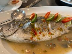 -Chom Cafe and Restaurant