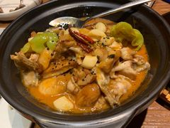 -云海肴·汽锅鸡·云南菜(天山百盛优客店)