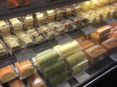 -红宝石·鲜奶小方·海派西点房(南丹店)