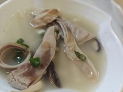 -万山楼海鲜酒家·二十三年老字号