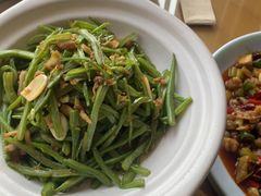 -严记小天府酸菜鱼(西四路店)