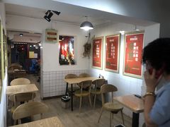 -十三朝牛馍王擀面皮(骡马市店)