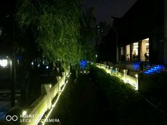 -阿楷·二十年烧烤宵夜·渔家小寨(达明店)