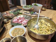 -青瓦餐厅·生鱼片·韩园烤肉(西塔店)