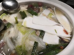 招牌炖羊肉-马一洒开锅羊肉清真餐厅(京汉店)
