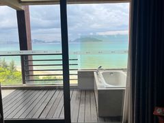 -三亚湾海居铂尔曼度假酒店