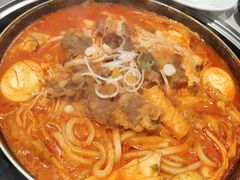-三清洞摩西韩式年糕火锅(威高广场店)
