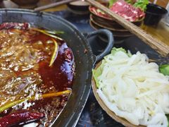 -乖嬢嬢重庆老火锅(南联店)