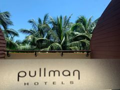 -三亚湾海居铂尔曼度假酒店